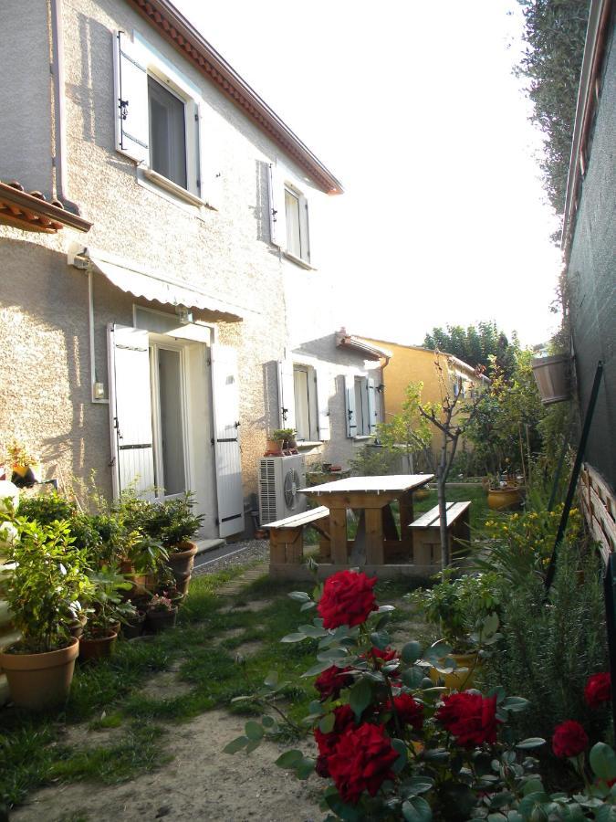 Bed and Breakfast Chez Patrick Roujan Zewnętrze zdjęcie